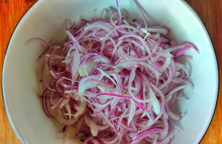 onion pakoda recipe step 2