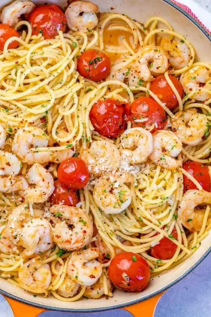 13. Garlic Shrimp Pasta by Healthy Fitness Meals
