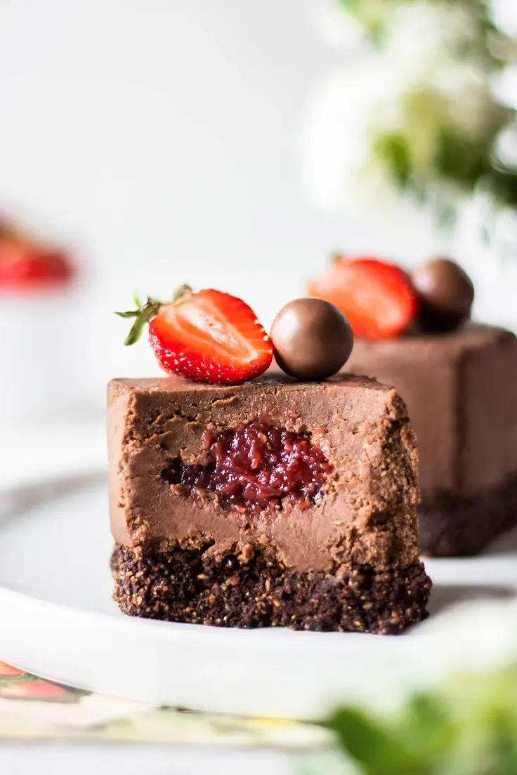 14. Vegan No-Bake Mousse Cake by The Willows Kitchen
