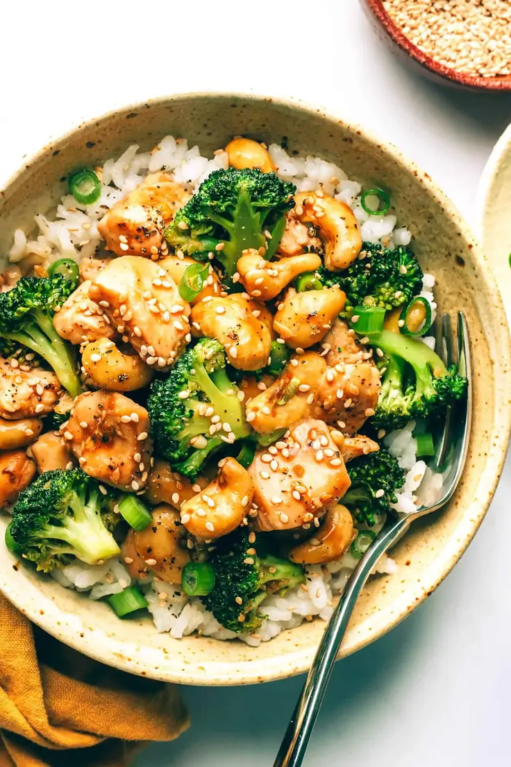 18. Cashew Chicken & Broccoli by Gimme Some Oven
