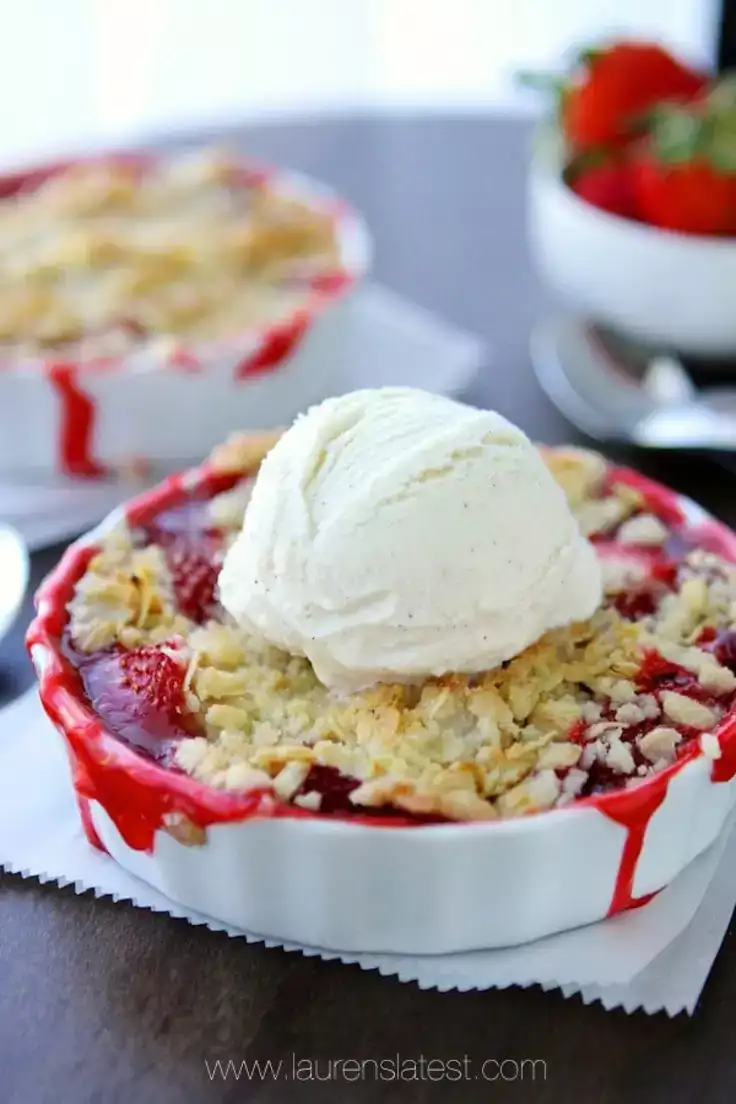9. Easy Strawberry Rhubarb Crisp by Lauren’s Latest Dessert Recipes
