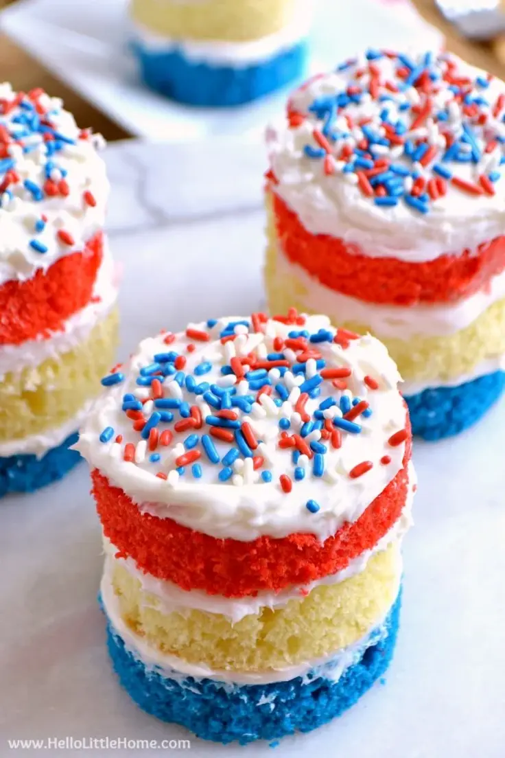 Memorial Day Picnic Food Recipes - Mini Cakes by Hello Little Home
