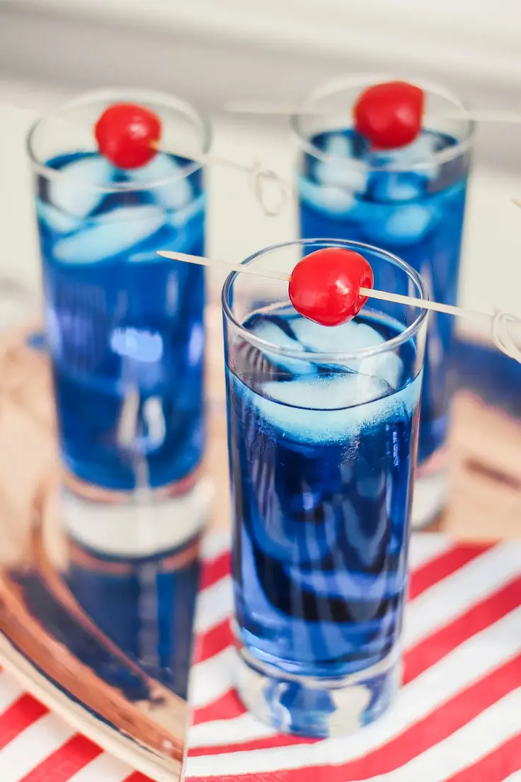 Blue Cocktail for Parties (3 Ingredients) Recipe by Celebrations at Home
