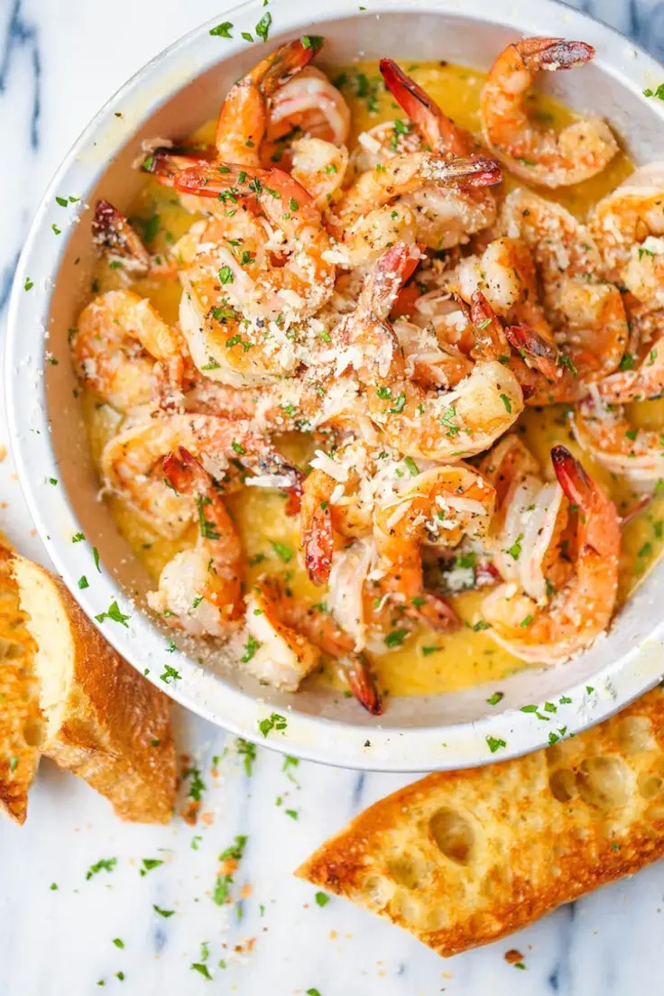 Copycat Red Lobster Shrimp Scampi Recipe by Damn Delicious
