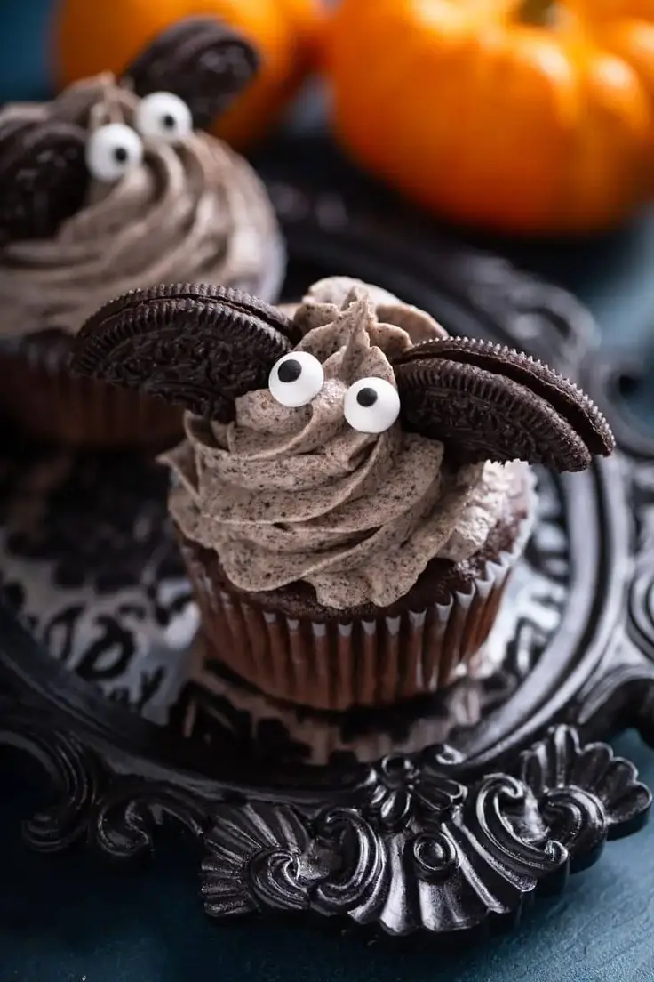 Halloween Bats Oreo Cupcakes Recipe by Lemon Blossoms
