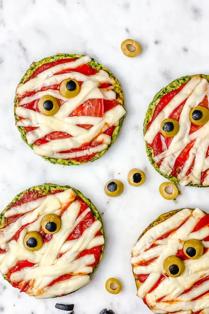 Halloween Mummy Pizza Recipe by The Yummy Bowl
