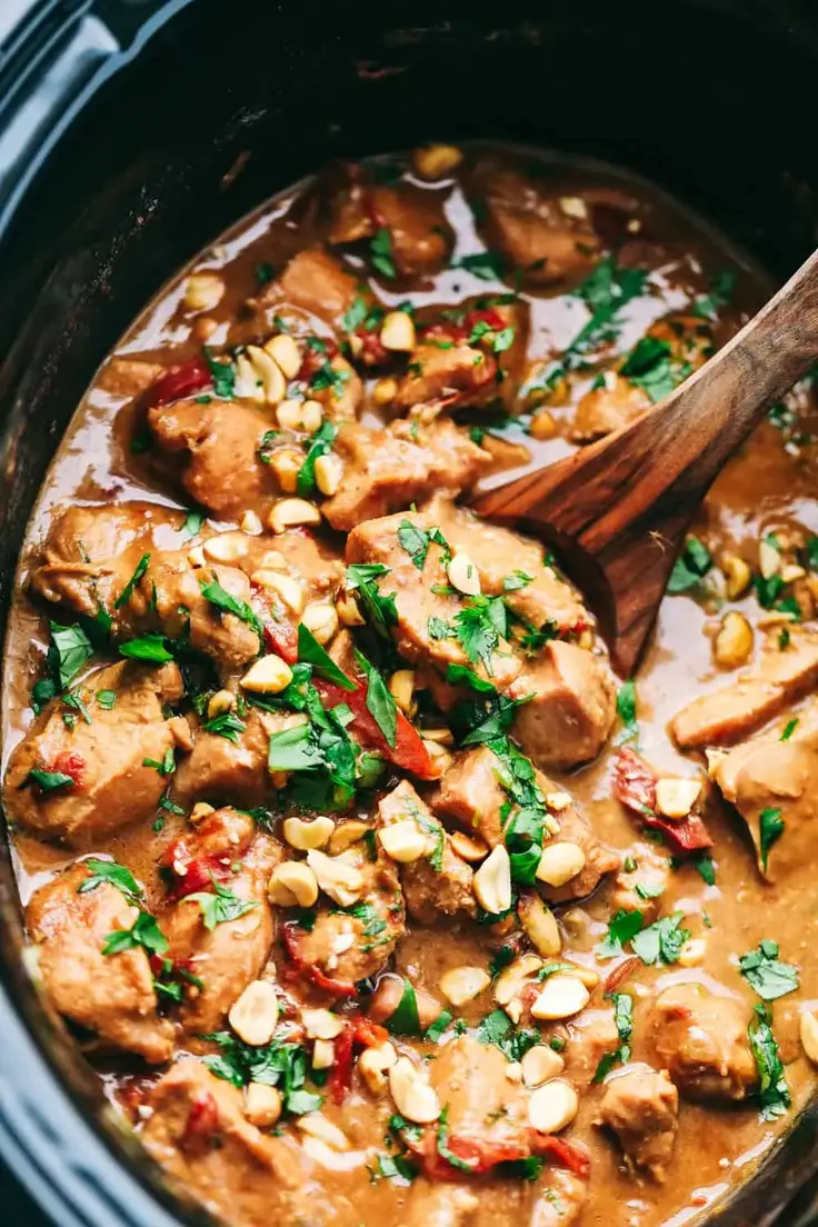 Slow Cooker Thai Peanut Chicken Recipe by The Recipe Critic
