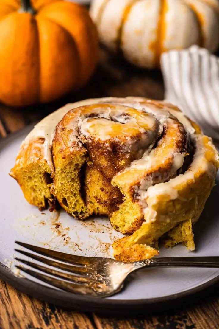 Pumpkin Cinnamon Roll Recipe by So Much Food Blog
