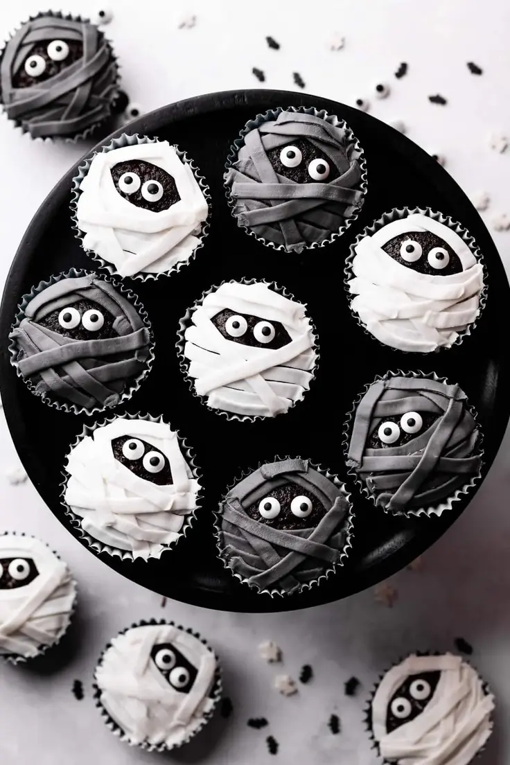 Halloween Mummy Cupcakes Recipe by Anna Banana
