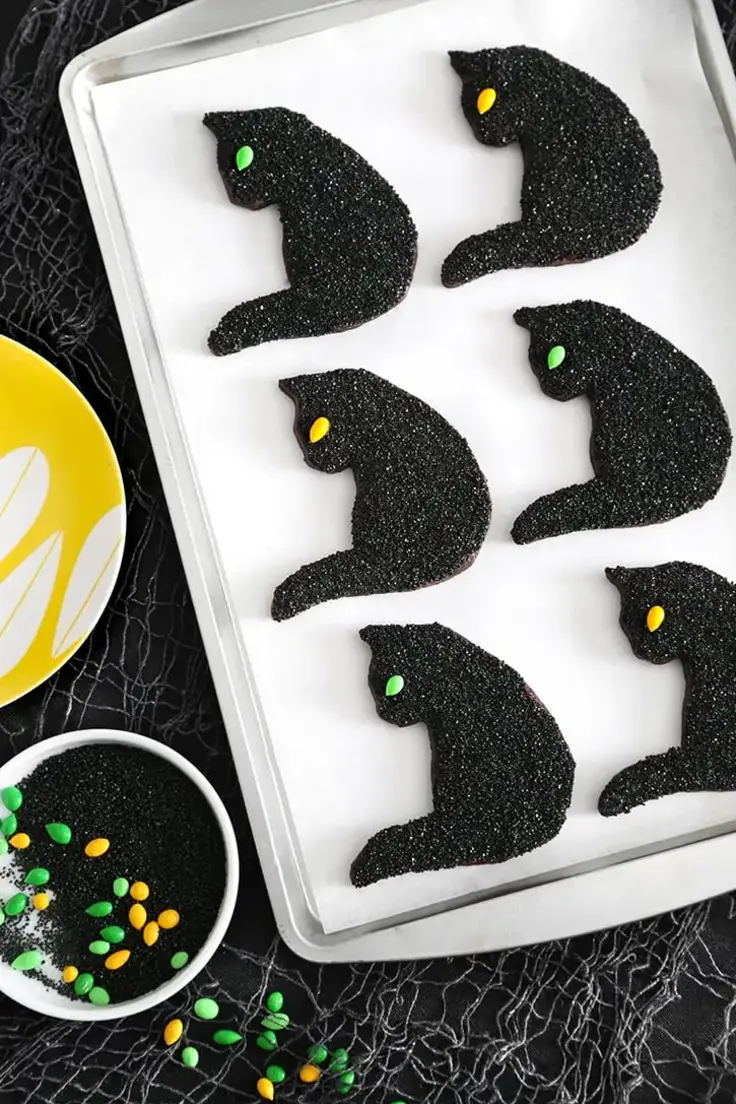 Halloween Black Cat Cookies Recipe by Sprinkle Bakes
