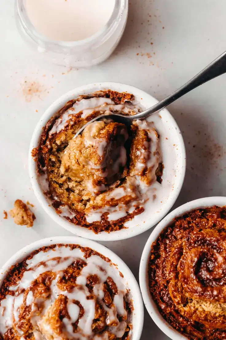 Air Fryer Cinnamon Roll Baked Oats Recipe by Feasting on Fruit
