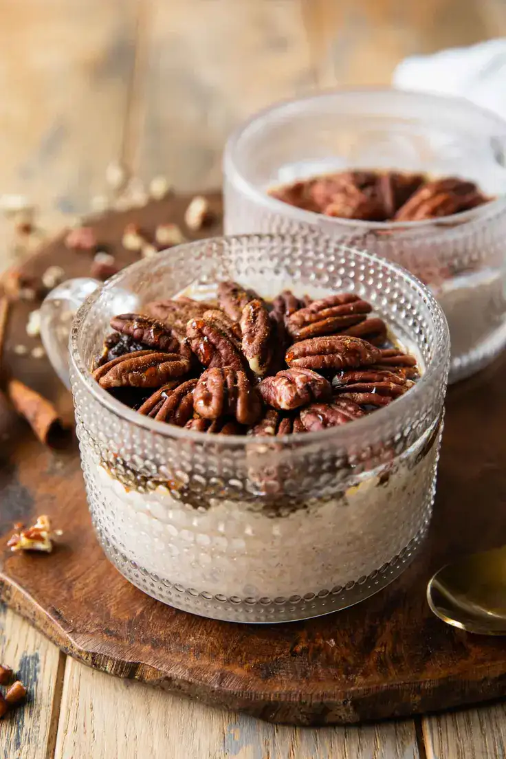 Maple Cinnamon Pecan Overnight Oats Recipe by Jar of Lemon