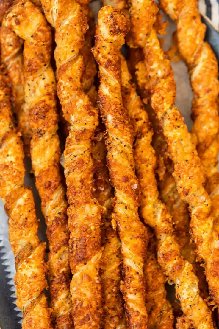 Puff Pastry Cheese Straws Recipe by The Cookie Rookie
