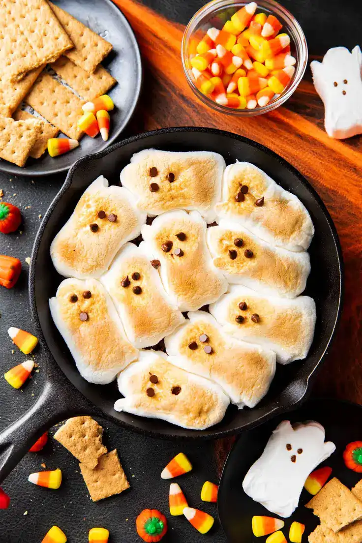 Halloween Ghost S’mores Dip Recipe by Beaming Baker